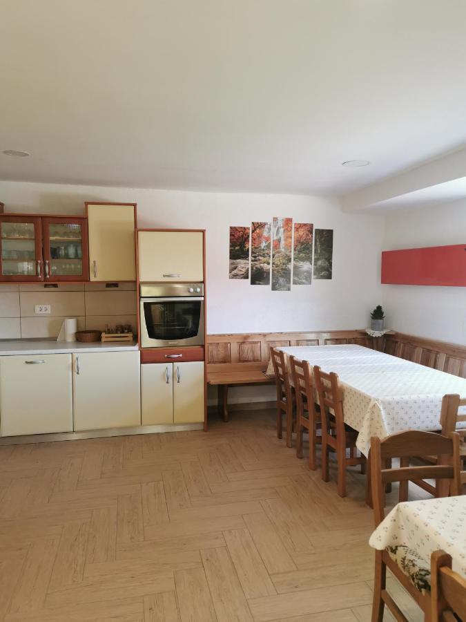 Apartma Brest Gornji Grad Exterior foto